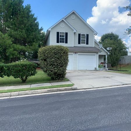 Captivating Home Near Downtown Atl Conley Exterior photo